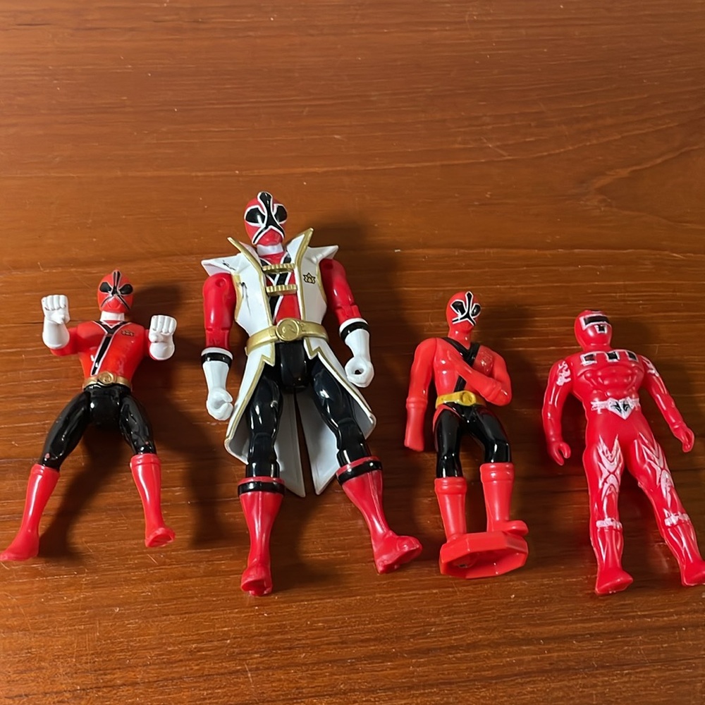 4 Power Rangers Samurai Red Super Mega Ranger Figures. 3 1/2 to 5 inches tall